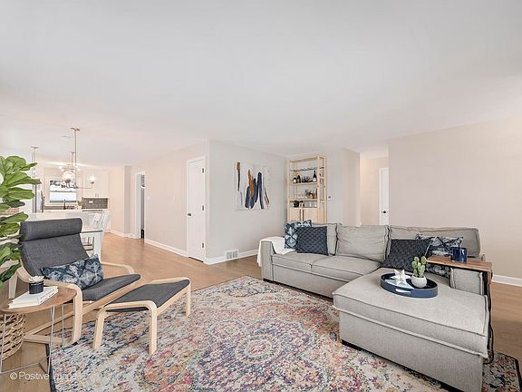 4th image of 1402 Harrison Ave