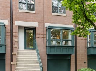 641 W Willow St APT 104, Chicago, IL 60614