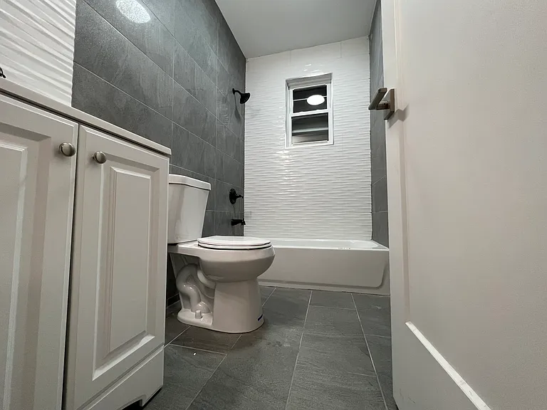 224 Fulton St #3 — Photo 7