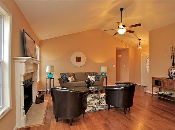 4th image of 476 Summerhaven Lot 476