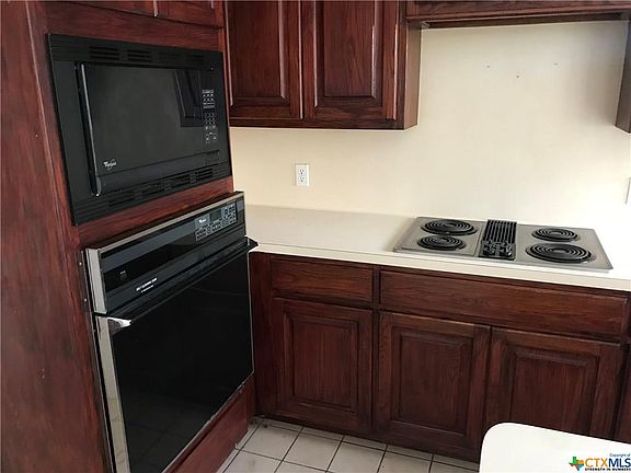 5th image of 806 Charleston Dr