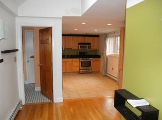 58 6th St #2, Cambridge, MA 02141