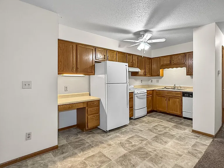 Trailside Apartments — Photo 20