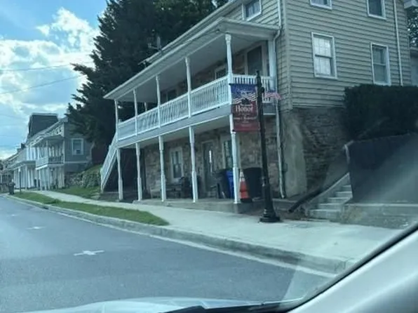 407 W Main St, Middletown, MD 21769