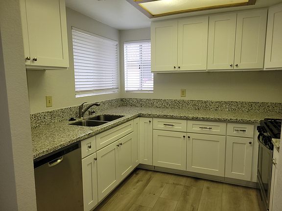 2nd image of 28681 Calle Del Lago Unit D
