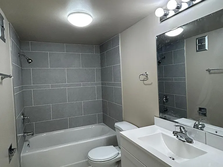 9120 149th St NW — Photo 2