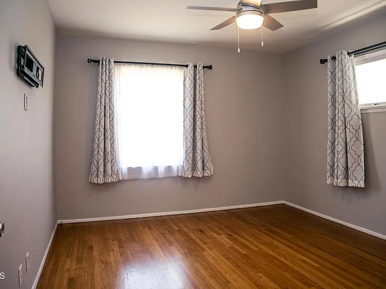 7601 Flight Ave — Photo 20