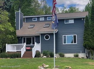 2171 Village Rd, Effort, PA 18330