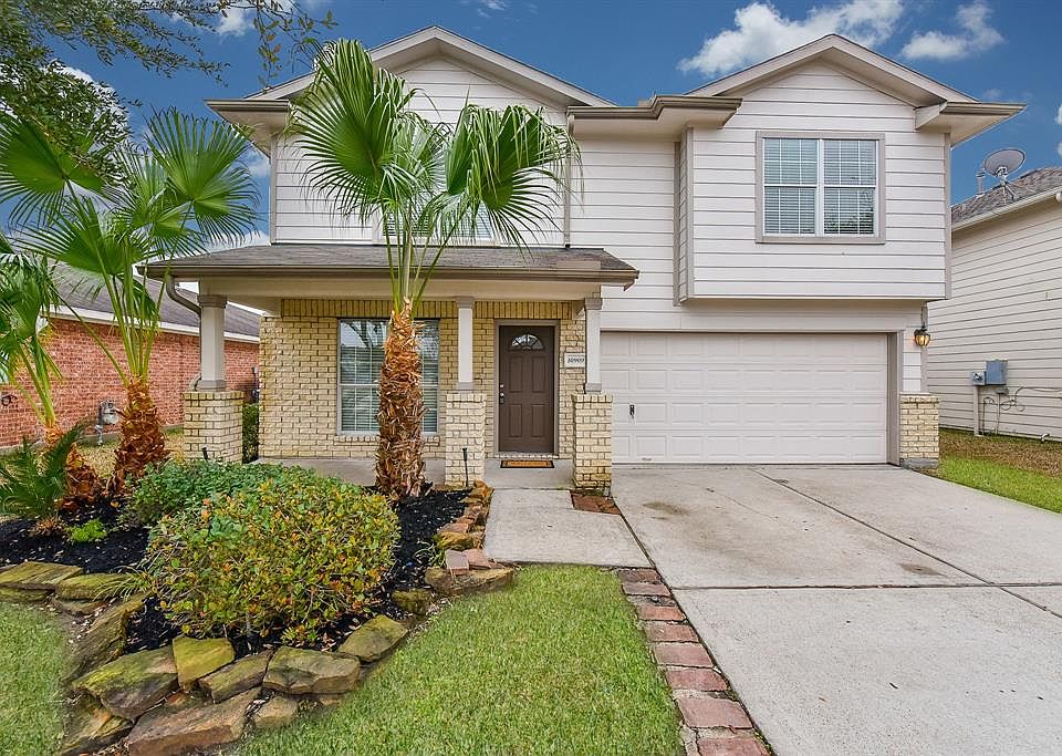 1st image of 10909 Groveshire Dr