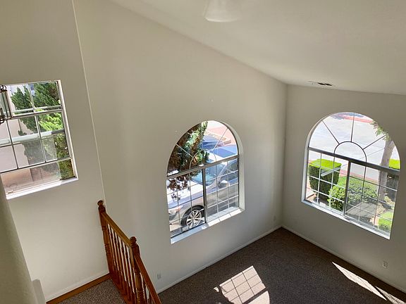 5th image of 3822 1/2 Grace Ave