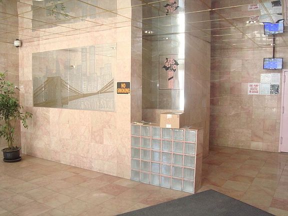 3rd image of 7601 113th St APT 2C