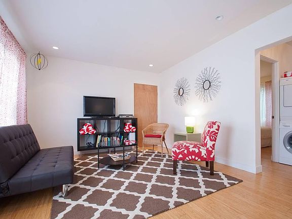 2nd image of 531 Vernon Ave #A