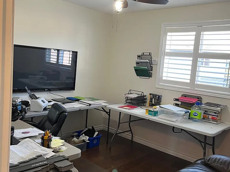 1367 Upper Paradise Rd — Photo 17