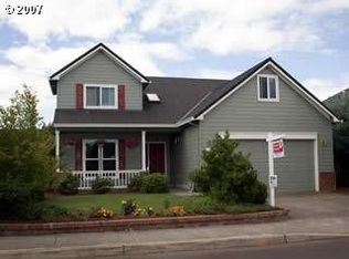 1375 S Pepperwood St, Canby, OR 97013