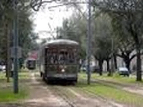 8012 Sycamore St, New Orleans, LA 70118