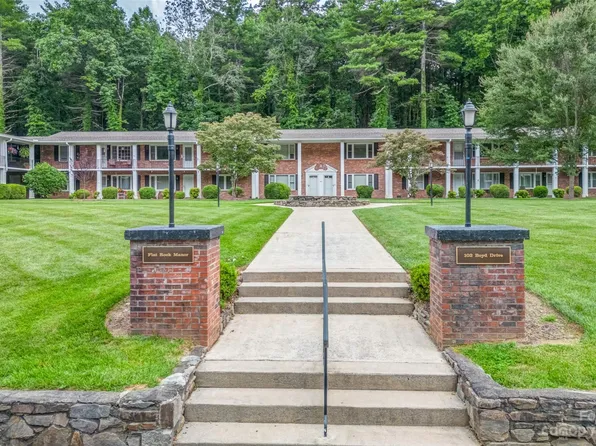102 Boyd Dr APT 2B, Flat Rock, NC 28731