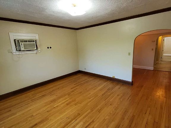 5th image of 3835 N Humboldt Blvd #5