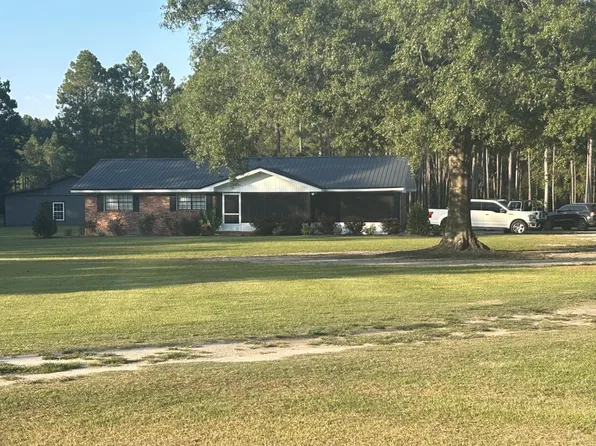 84 Hermon Butler Rd, Pembroke, GA 31321