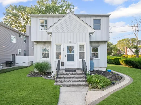 96 Thelma Avenue, Merrick, NY 11566