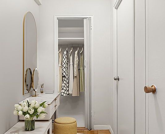 5th image of 210 E 36th St APT 6G