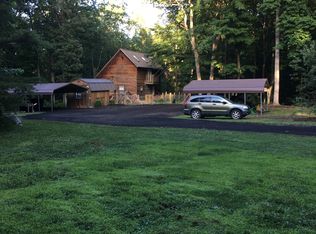 1099 Gardys Ln, Callao, VA 22435