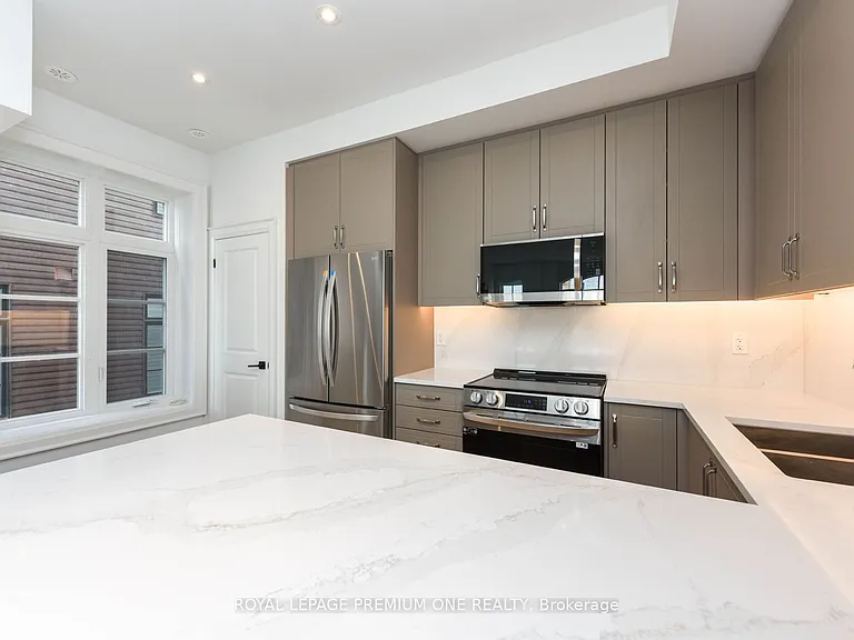 130 Joymar Dr #111 — Photo 7