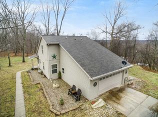 6417 Centerline Rd, Saranac, MI 48881