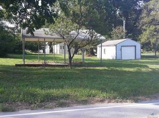322 N Main St, Windsor, MO 65360