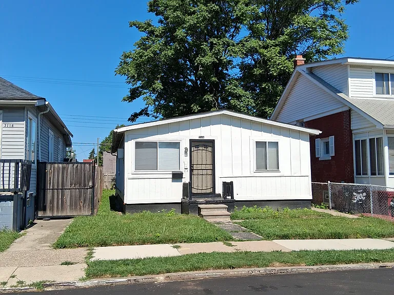 3108 S Edsel St — Photo 3
