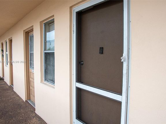 3rd image of 505 E Dania Beach Blvd #4-2E