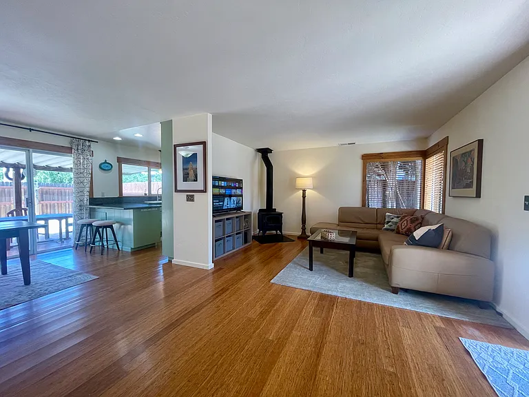 13752 Woodgate Pl — Photo 5