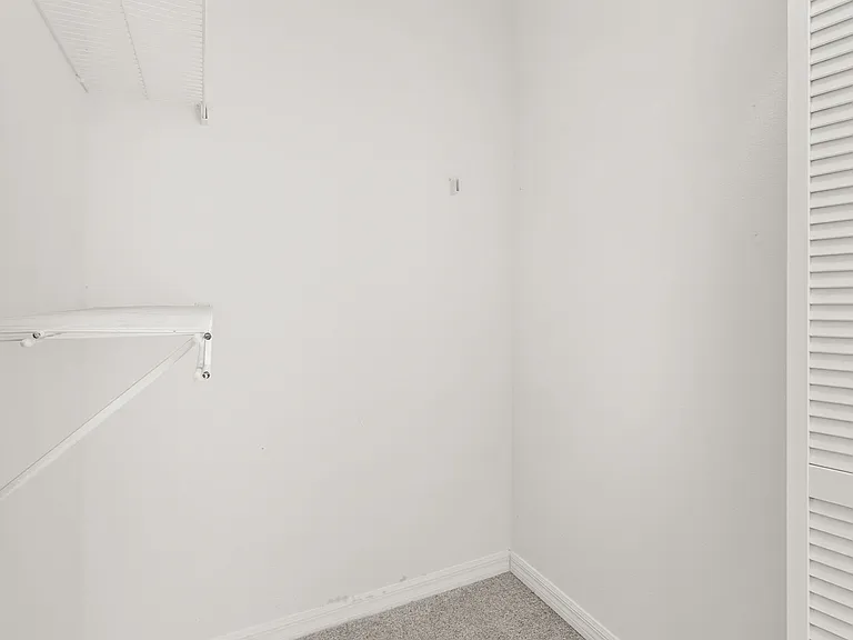 403 Orchid Dr — Photo 23