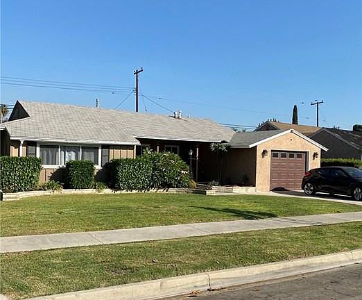 3rd image of 9724 Greening Ave