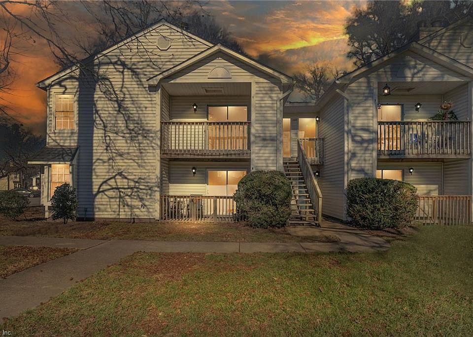 Welcome to 1709 Stoney Creek Arch Unit #C!