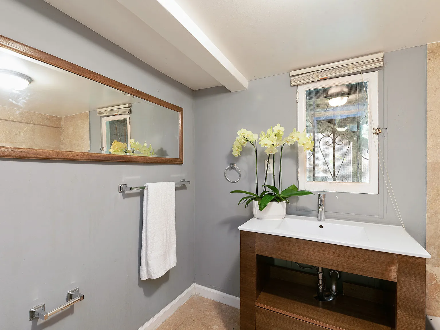 2 bed, $5,395 — Photo 4