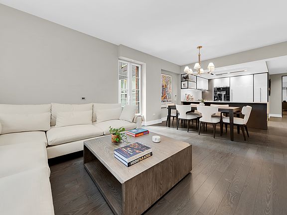 4th image of 70 Charlton St APT 3F