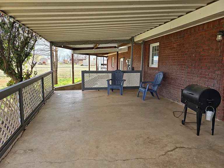 3006 N County Road 3500 — Photo 12