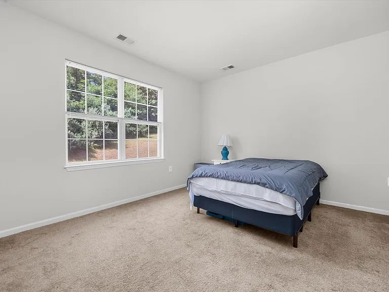 123 Conover Ter — Photo 12