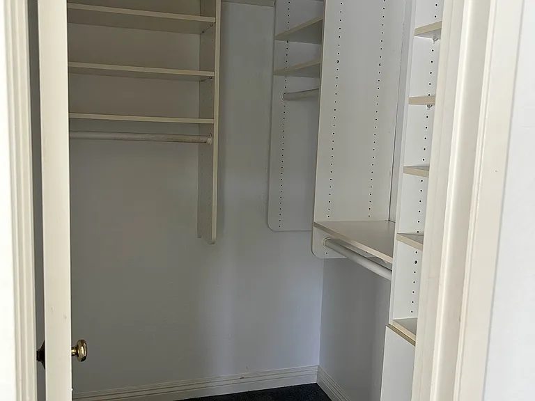 866 Hollyhock Ct — Photo 22