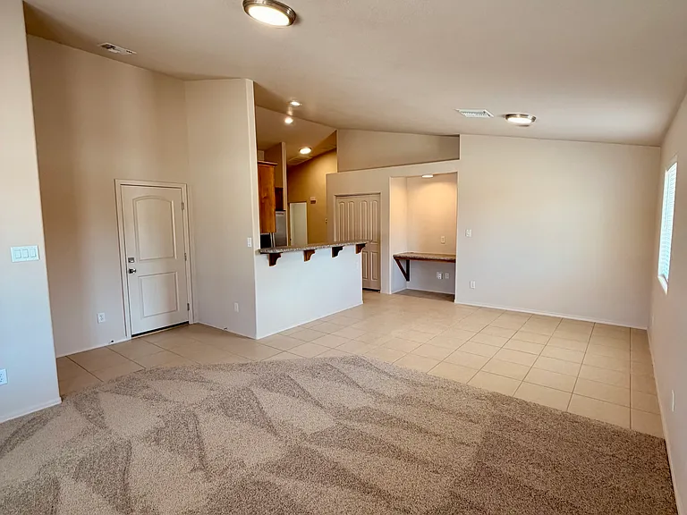 10837 S Madero St — Photo 3