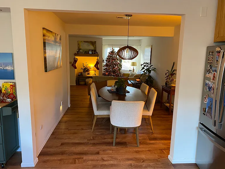 small living room for dinners