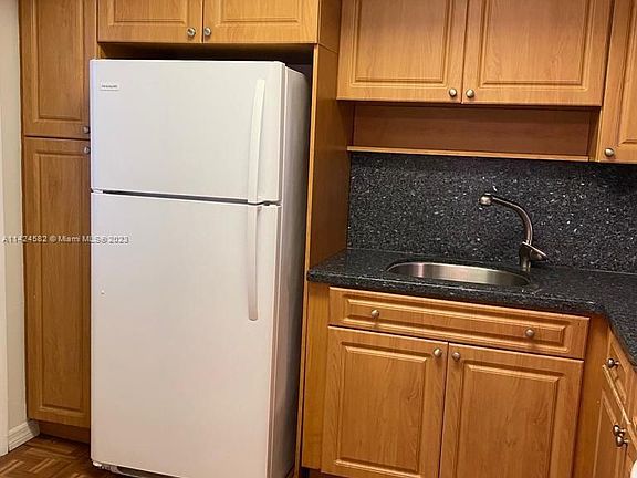 5th image of 1481 NE Miami Gardens Dr APT 369