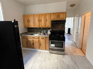 136 Huntington Ter #1, Newark, NJ 07112