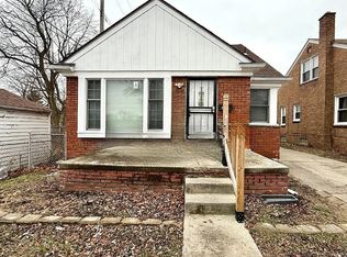 19825 Curtis St, Detroit, MI 48219