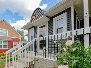 229 Johnson Ave NW, Cedar Rapids, IA 52405