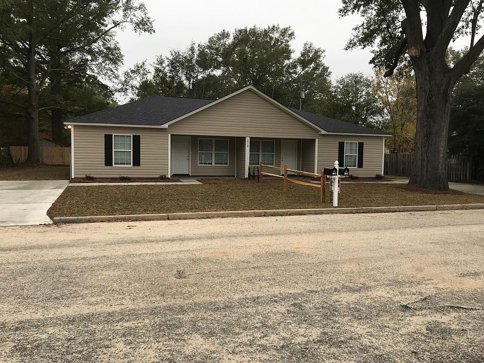 1st image of 512 McNair Ave