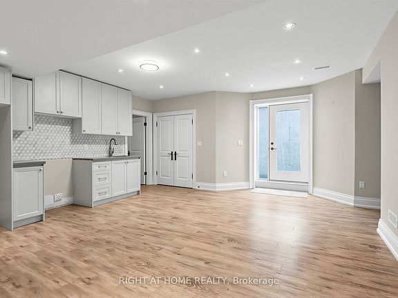 4th image of 88 Havendale Rd #Basement