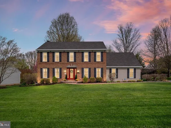 16 Revelstone Dr, Newark, DE 19711