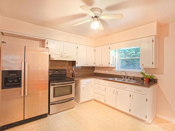 5th image of 4648 Casper Dr NE