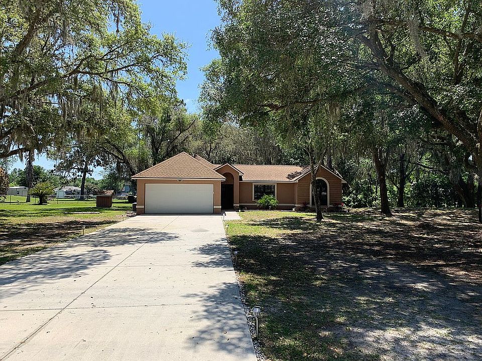 1st image of 31834 Glenhollow Rd